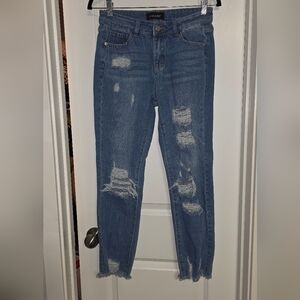 Hocaies women's distressed blue denim jeans raw hem and cropped Size 2 x 26